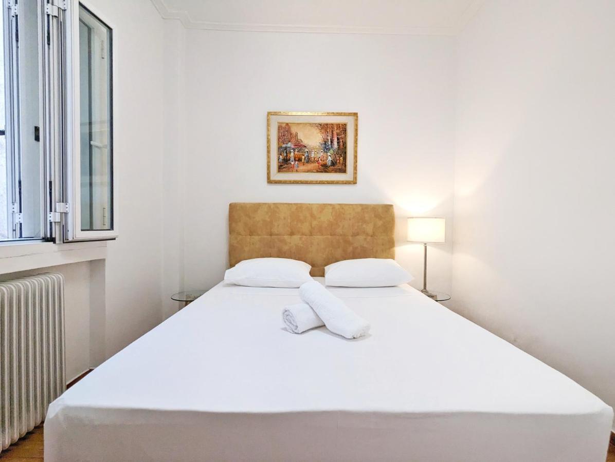 Victroria Grand Palace Apartment Athen Eksteriør bilde